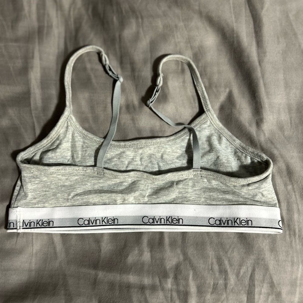 Calvin Klein Light Gray Bralette Size L (10/12) - Picture 2 of 3